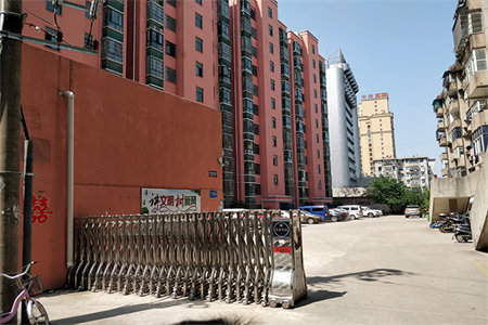 花千树佛山小学对过精装修全明户型证满两年送储藏室